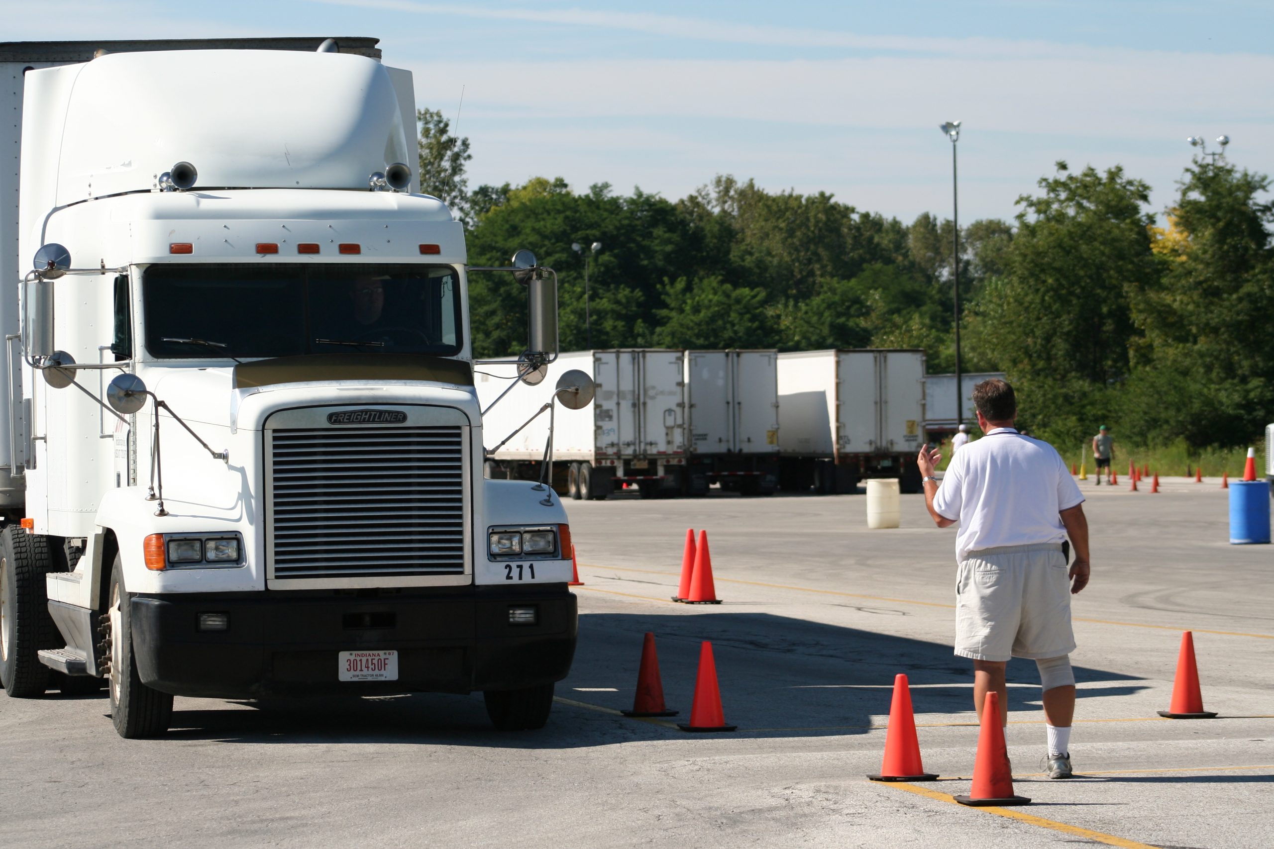 Top Benefits You Can Get By Truck Driver Training