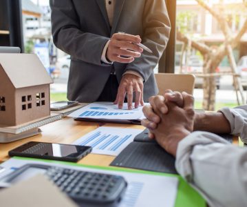 What to Consider While Choosing a Finance Broker Townsville