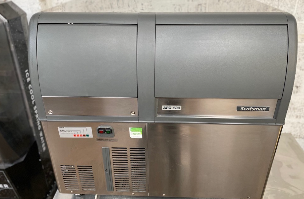Things to Consider Before Buying Commercial Ice Machines